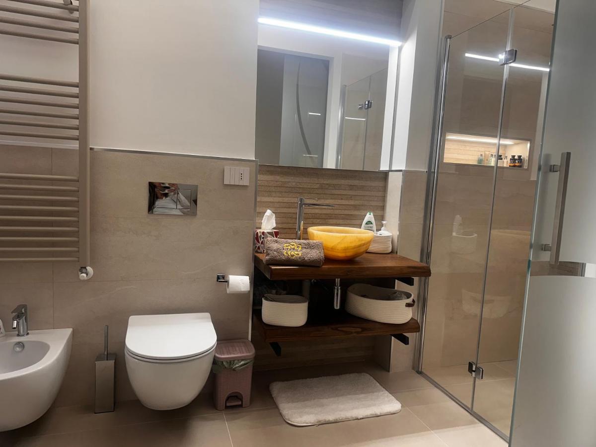 Eterea Casa Vacanza บรินดิซิ ภายนอก รูปภาพ